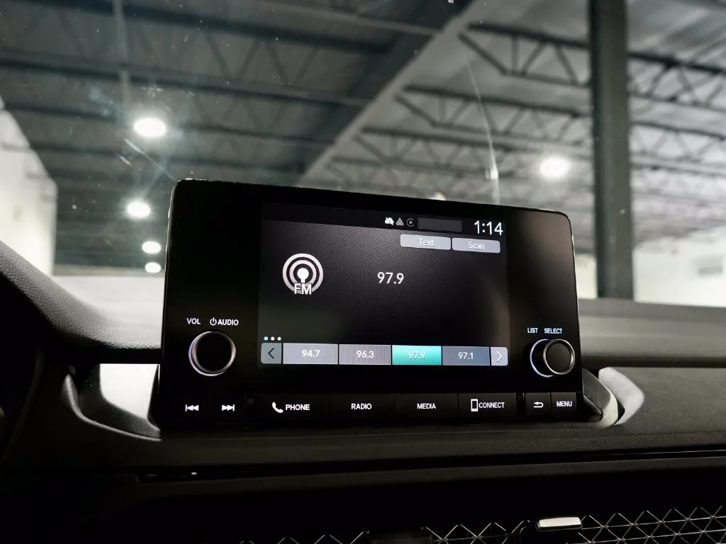 2023 Honda Accord EX - Photo 17