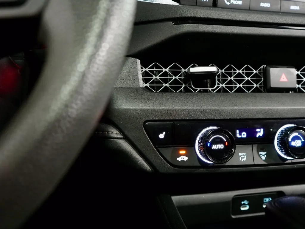 2023 Honda Accord EX - Photo 24