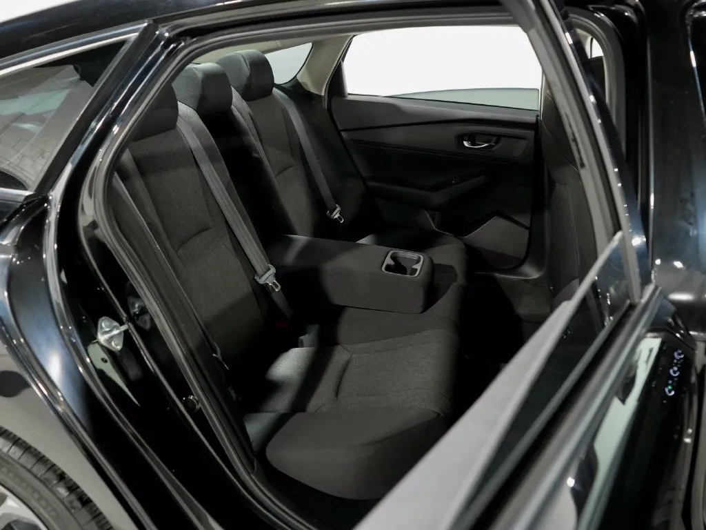 2023 Honda Accord EX - Photo 30