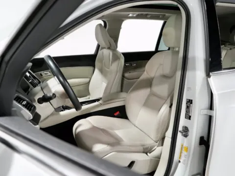 Another view of 2020 Volvo XC90 T6 Momentum for sale in Charlotte, NC at Dream Work Automotive