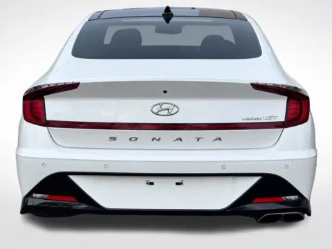 More photos of 2022 Hyundai Sonata Limited at Dream Work Automotive, NC