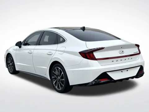 More photos of 2022 Hyundai Sonata Limited at Dream Work Automotive, NC