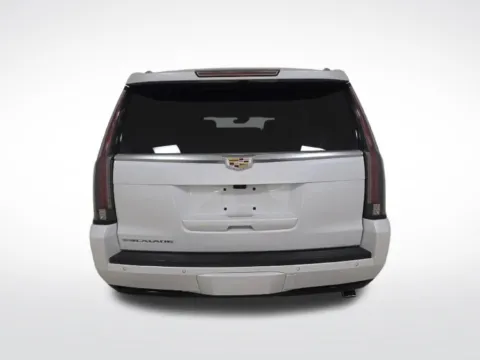More photos of 2018 Cadillac Escalade Platinum Edition at Dream Work Automotive, NC