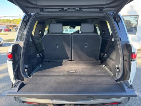 More photos of 2023 Rivian R1S Adventure Quad Motor Large Pack at Dream Work Automotive, NC