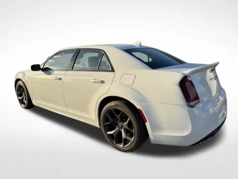 More photos of 2021 Chrysler 300 S at Dream Work Automotive, NC