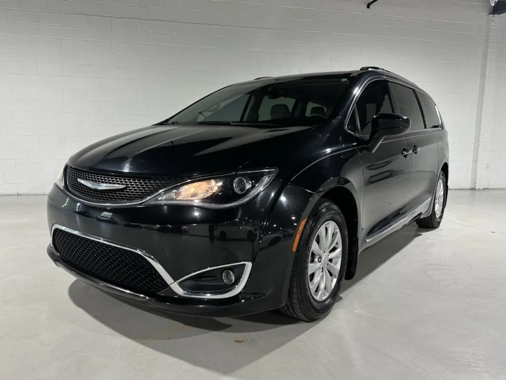 2018 Chrysler Pacifica Touring L Plus for sale in Charlotte, NC