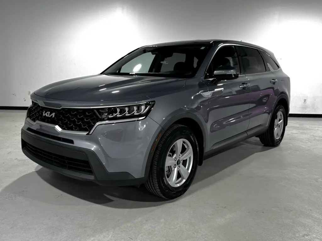 2022 Kia Sorento LX