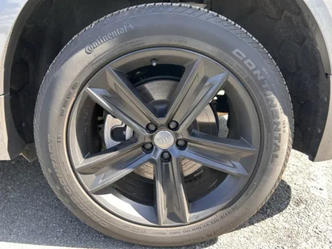 More photos of 2021 Audi Q8 55 Premium at Dream Work Automotive, NC