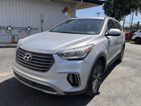 Silver 2019 Hyundai Santa Fe XL SE for sale in Charlotte, NC