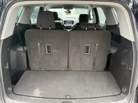 More photos of 2022 GMC Acadia SLE at Dream Work Automotive, NC