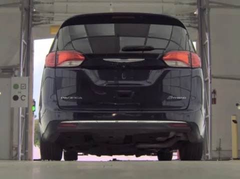 Another view of 2018 Chrysler Pacifica Hybrid Limited for sale in Charlotte, NC at Dream Work Automotive