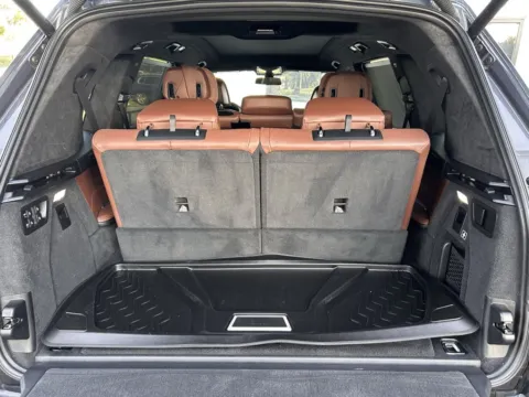 More photos of 2022 BMW X7 M50i at Dream Work Automotive, NC