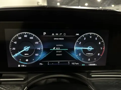 More photos of 2022 Kia Carnival SX Prestige at Dream Work Automotive, NC