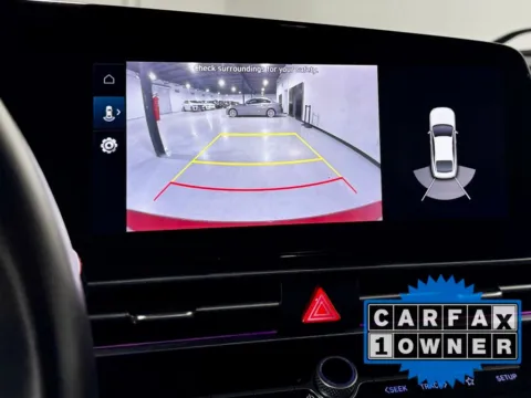 More photos of 2023 Hyundai Elantra Limited at Dream Work Automotive, NC