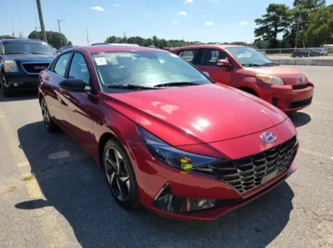 More photos of 2023 Hyundai Elantra Limited at Dream Work Automotive, NC