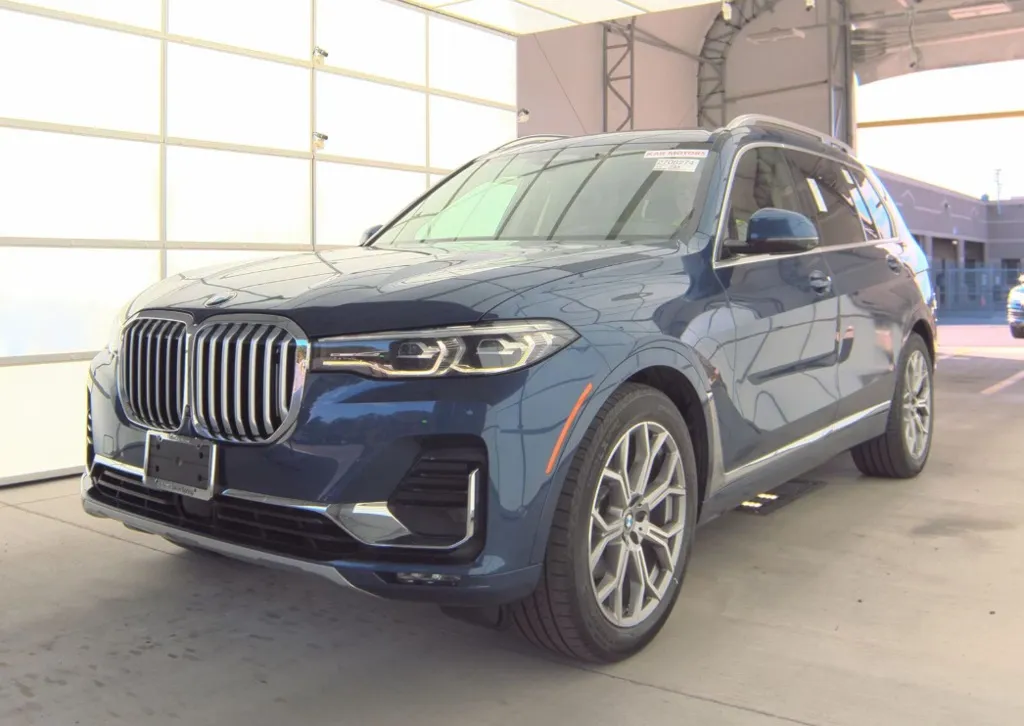 Blue 2020 BMW X7 xDrive40i for sale in Charlotte, NC