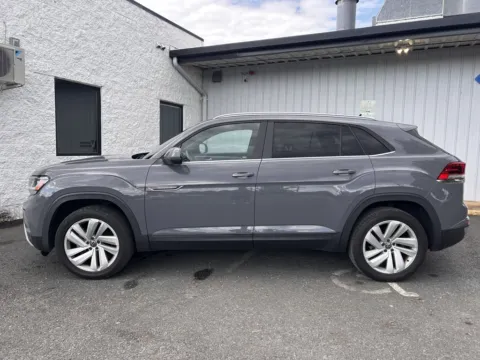 Photos of 2021 Volkswagen Atlas Cross Sport 3.6L V6 SE w/Technology for sale in Charlotte, NC at Dream Work Automotive