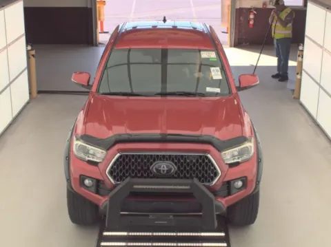 More photos of 2018 Toyota Tacoma TRD Off-Road at Dream Work Automotive, NC