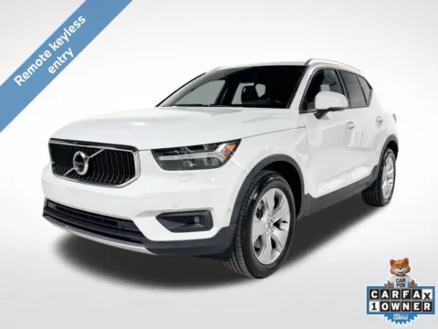 White 2019 Volvo XC40 Momentum for sale in Charlotte, NC