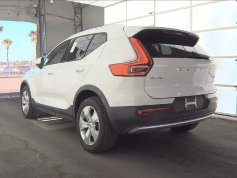 Photos of 2019 Volvo XC40 Momentum for sale in Charlotte, NC at Dream Work Automotive