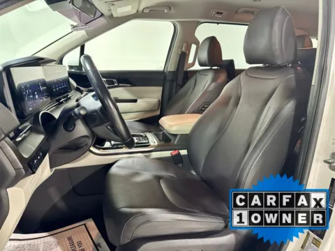 Photos of 2023 Kia Carnival SX for sale in Charlotte, NC at Dream Work Automotive