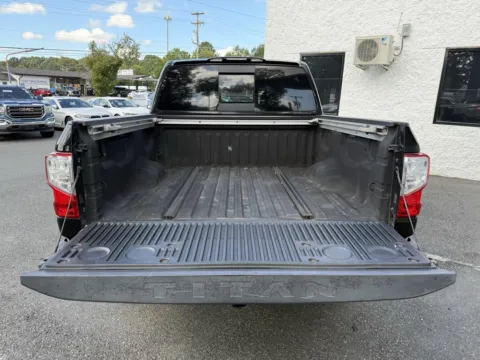 More photos of 2018 Nissan Titan PRO-4X at Dream Work Automotive, NC