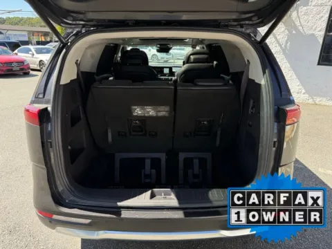 More photos of 2022 Kia Carnival SX Prestige at Dream Work Automotive, NC