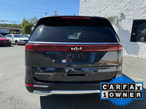 More photos of 2022 Kia Carnival SX Prestige at Dream Work Automotive, NC
