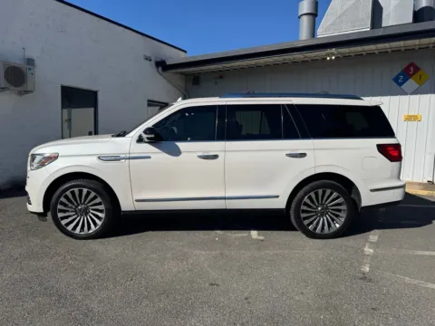 Photos of 2019 Lincoln Navigator Reserve for sale in Charlotte, NC at Dream Work Automotive