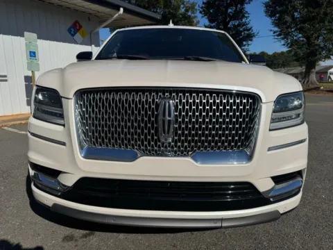 More photos of 2019 Lincoln Navigator Reserve at Dream Work Automotive, NC