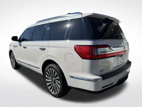 More photos of 2019 Lincoln Navigator Reserve at Dream Work Automotive, NC