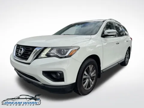 White 2017 Nissan Pathfinder SV for sale in Charlotte, NC