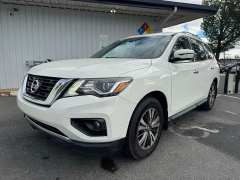 White 2017 Nissan Pathfinder SV for sale in Charlotte, NC