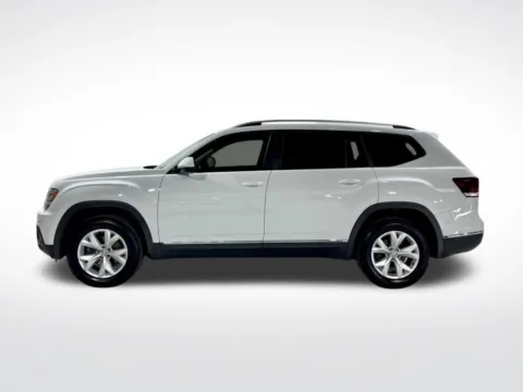 More photos of 2018 Volkswagen Atlas SEL at Dream Work Automotive, NC