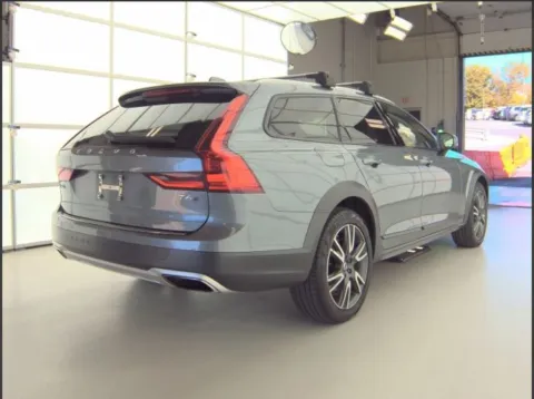 More photos of 2020 Volvo V90 Cross Country T6 AWD at Dream Work Automotive, NC