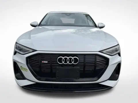 More photos of 2022 Audi e-tron Sportback S line Premium at Dream Work Automotive, NC