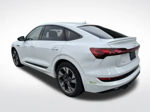 More photos of 2022 Audi e-tron Sportback S line Premium at Dream Work Automotive, NC
