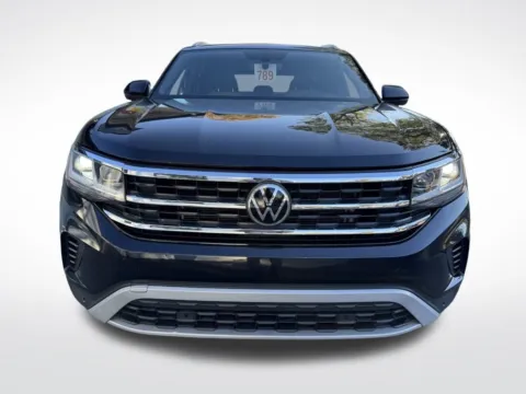 More photos of 2022 Volkswagen Atlas Cross Sport 3.6L V6 SE w/Technology at Dream Work Automotive, NC
