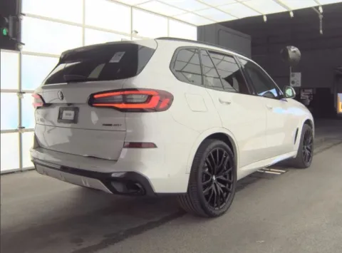 More photos of 2022 BMW X5 sDrive40i at Dream Work Automotive, NC