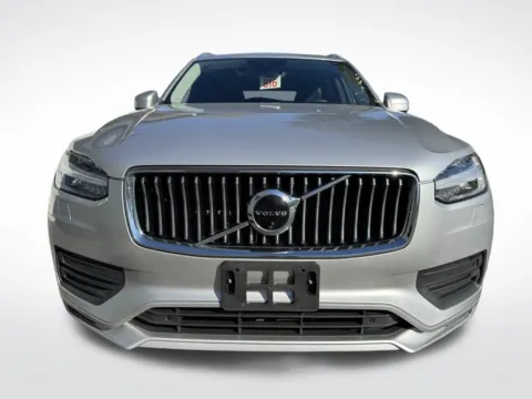 More photos of 2022 Volvo XC90 T6 Momentum at Dream Work Automotive, NC