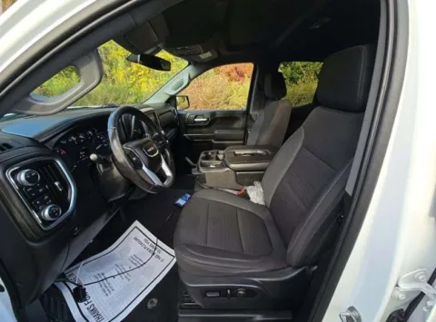 More photos of 2021 GMC Sierra 1500 Elevation at Dream Work Automotive, NC