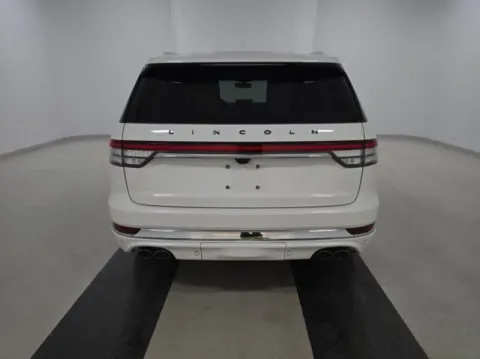 More photos of 2021 Lincoln Aviator Black Label at Dream Work Automotive, NC