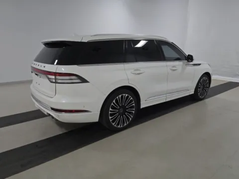 More photos of 2021 Lincoln Aviator Black Label at Dream Work Automotive, NC