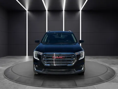 Photos of 2022 GMC TERRAIN SLT KBB VALUE 21K WOW for sale in Columbus, OH at Auto Palace