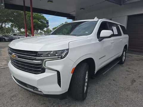 White 2023 CHEVROLET SUBURBAN 1500 LT for sale in Columbus, OH