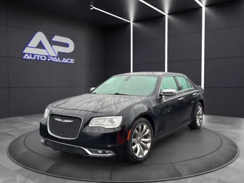 Black 2020 CHRYSLER 300 LIMITED for sale in Columbus, OH