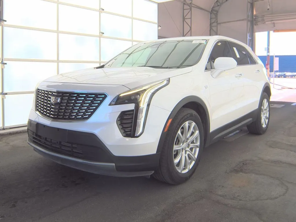 White 2023 CADILLAC XT4 LUXURY LOWEST PRICE AROUND for sale in Columbus, OH