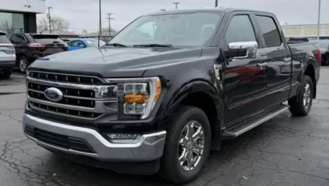 Black 2023 FORD F-150 LARIAT KBB VALUE 45K WOW for sale in Columbus, OH