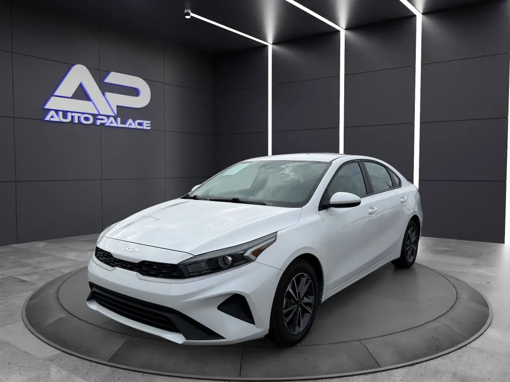 2022 Kia FORTE LXS's photo