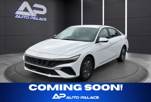 White 2024 HYUNDAI ELANTRA SEL KBB VALUE 16K WOW for sale in Columbus, OH